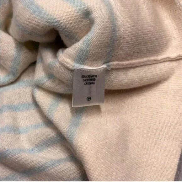 100% Cashmere Pebble Beach Blue and White Striped V Neck Golf Sweater - Picture 6 of 11